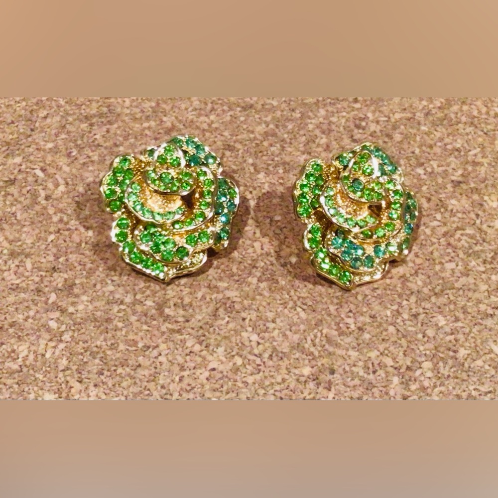 Citrine green pave rhinestones clip on earrings